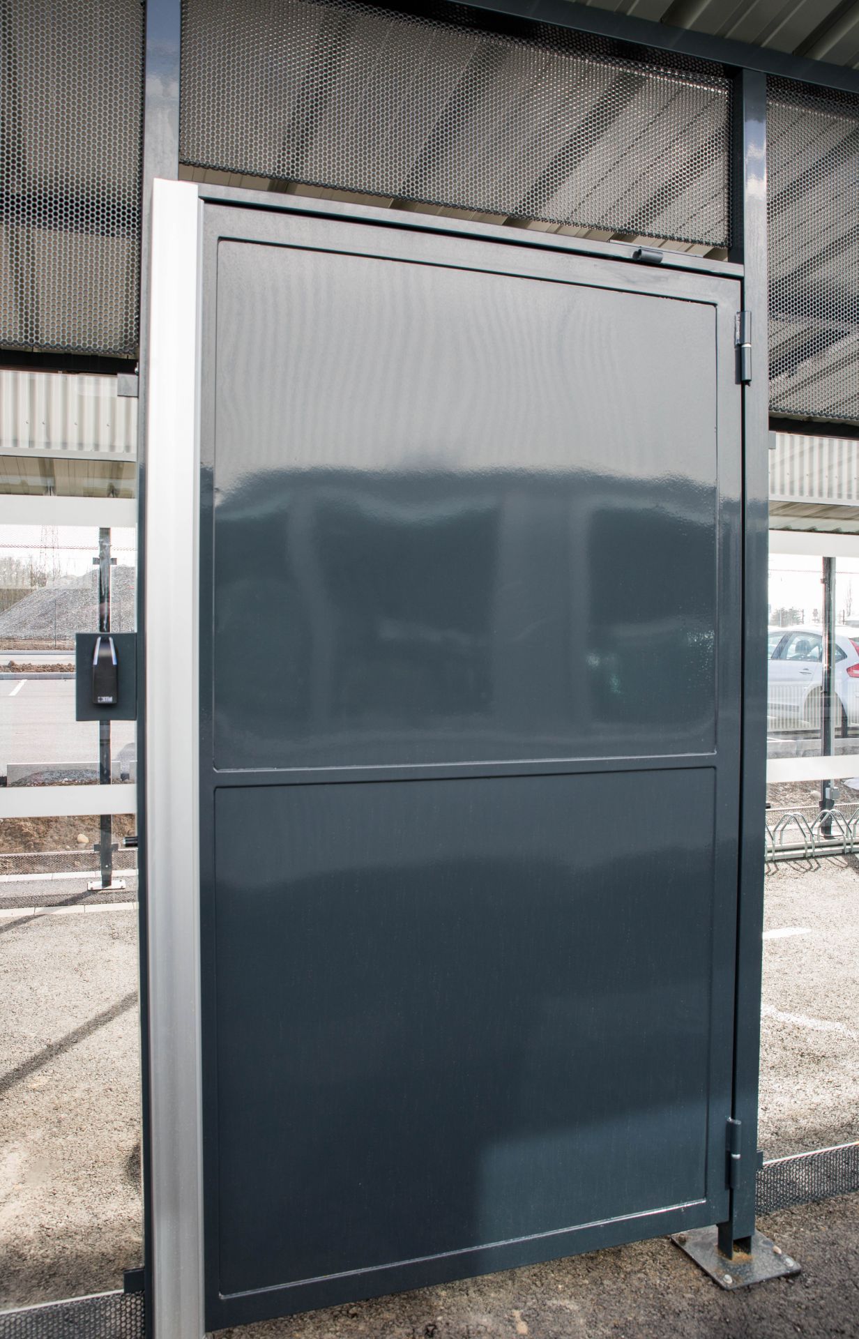 Abri vélos medium sécurisé - design moderne avec toiture inclinée - profondeur 3,20 m_2