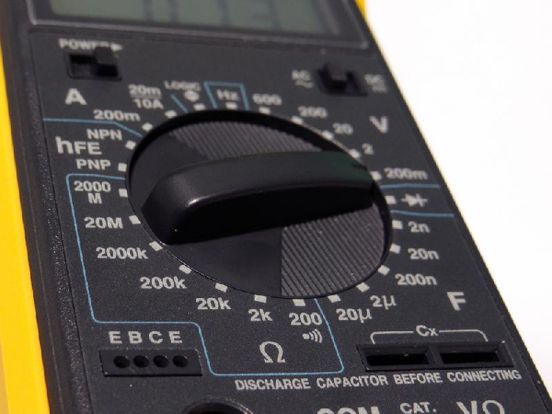 FI122 | Multimètre numérique portable RMS, 2 000 points_2