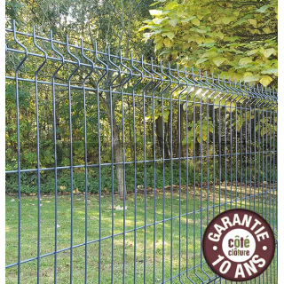 Clôture en acier galvanisé thermolaqué disponible en plusieurs hauteurs