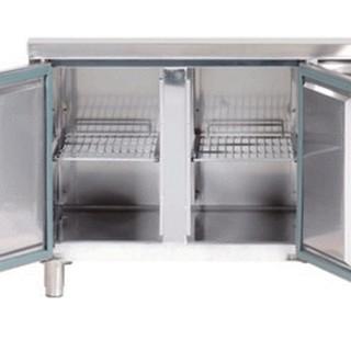 Table desserte négative centrale GN 1/1 profondeur 700 - 3 portes | L2g - GN3100BT_2
