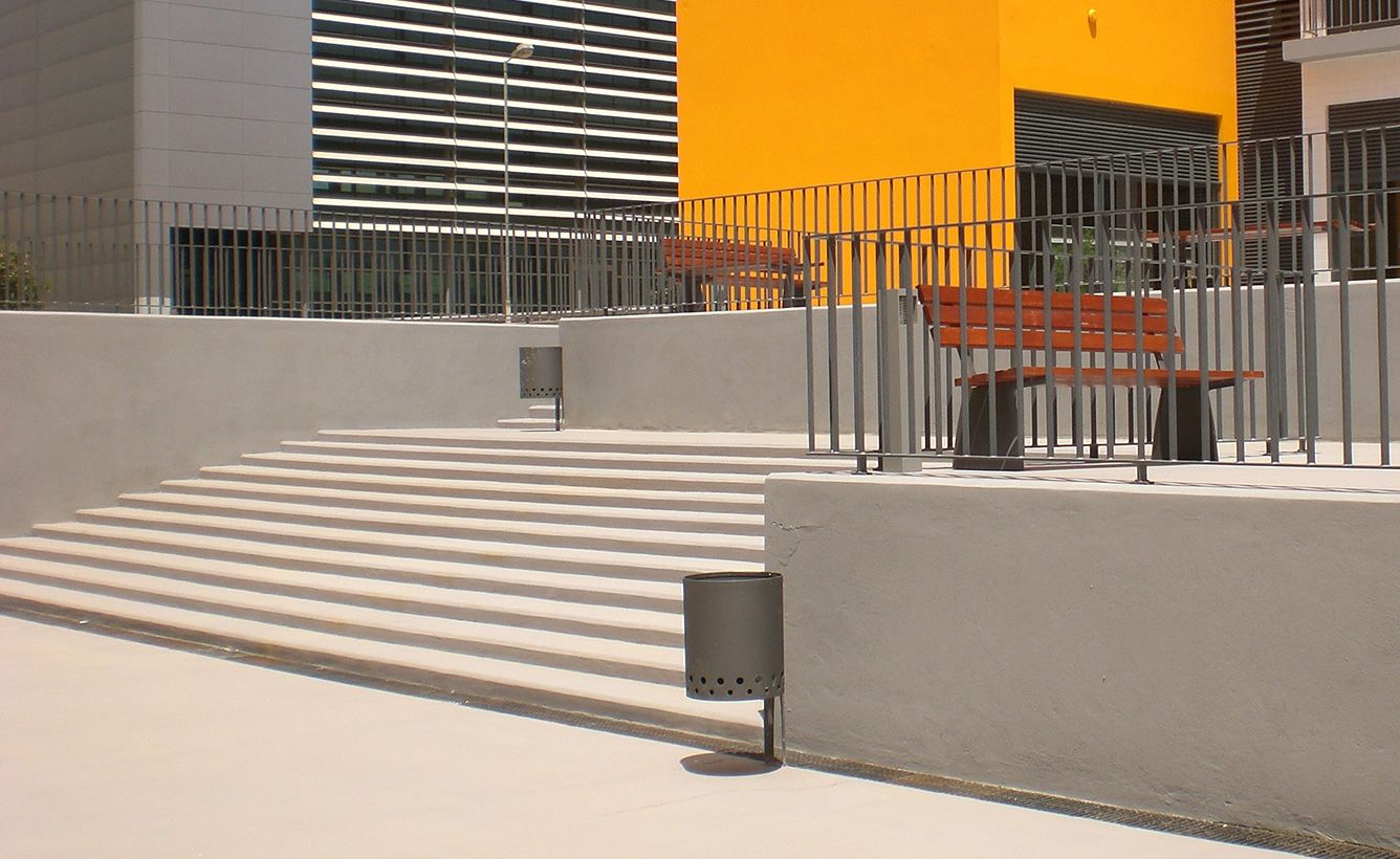 Embondeiro - Poubelle publique Larus - acier ou maille d'acier - 55L_2