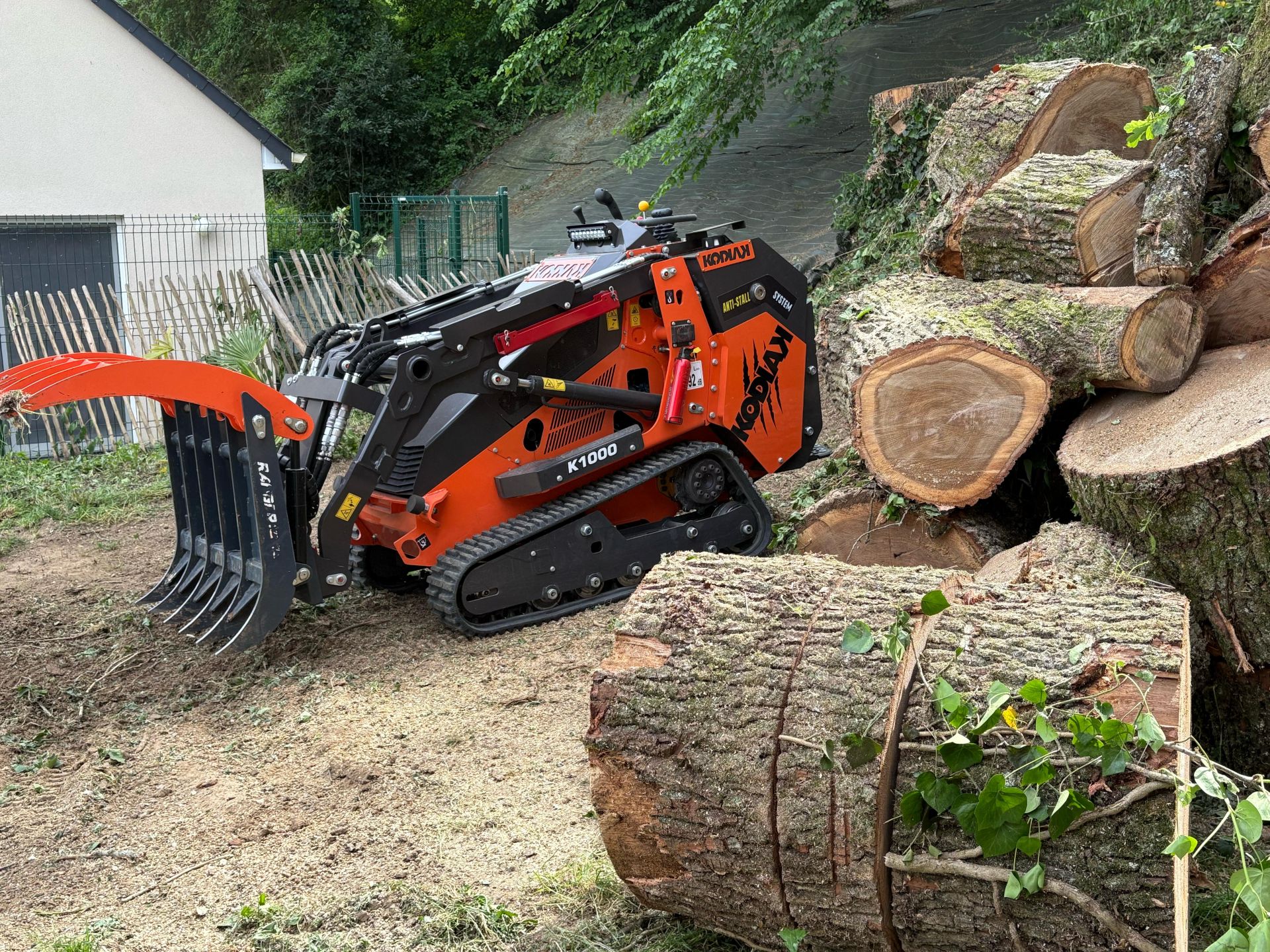 Mini chargeuse mini SKID KODIAK K1000_0