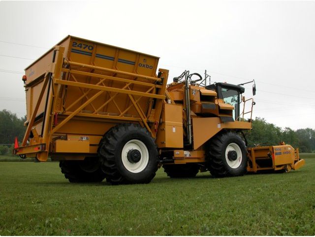 Récolteuse Oxbo 2475 - Sweere Food Processing B.V - moteur John Deere 275 hp - capacité de charge 6350 kg - multi-légumes et ergonomique_2
