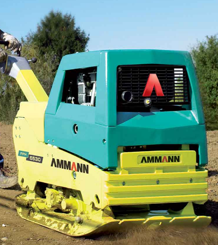 Plaque vibrante Ammann APH 6530 - 491 kg - système d'excitation à trois arbres - démarreur électrique en option_2