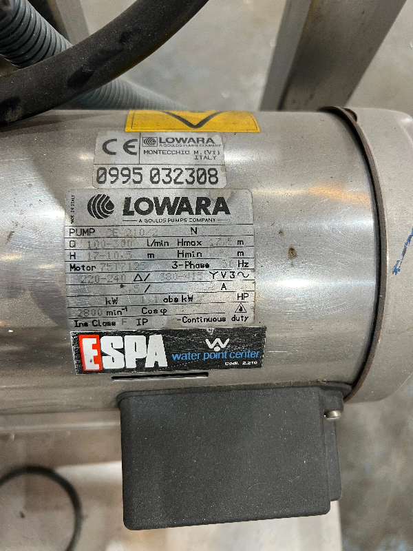 Cuve chauffant skid d'occasion avec pompe centrifuge - référence : c8304_2