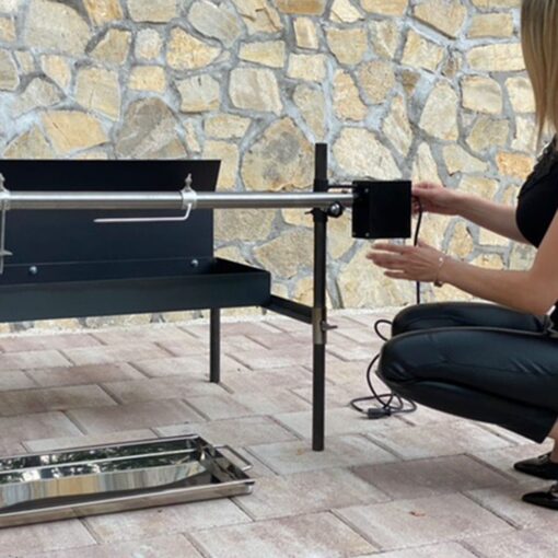 Tournebroche solide et robuste pour petits cochons et agneaux