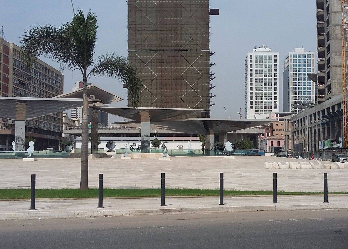 Borne Hospitalet - base encastrable H214PS - acier zingué avec anneau inoxydable_2