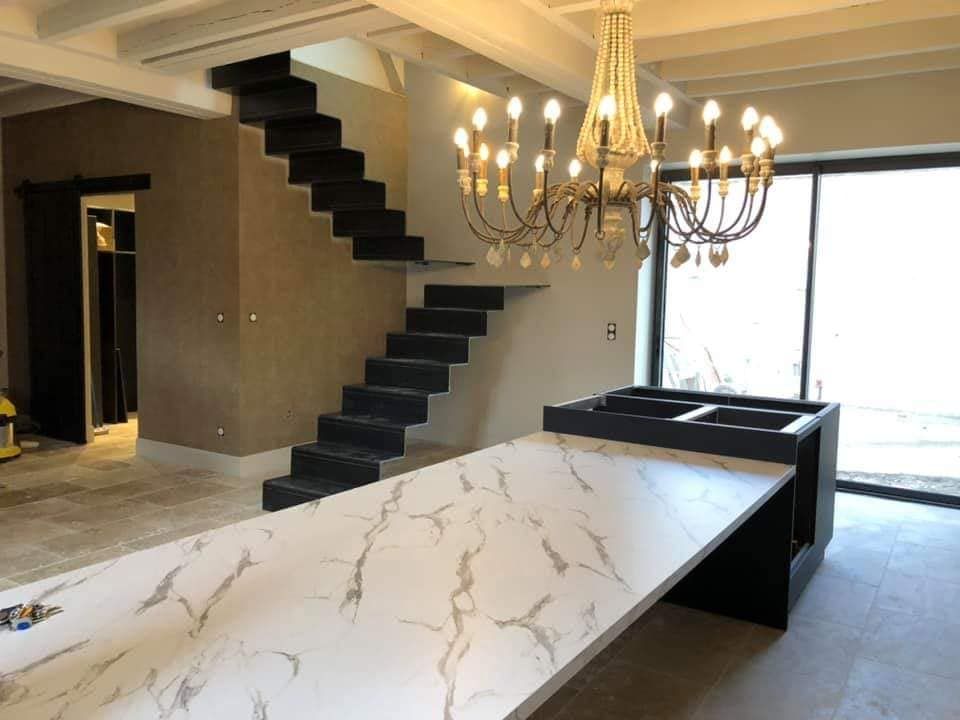 Escalier en acier tôle pliée en accordéon avec contremarche, pour usage intérieur_2