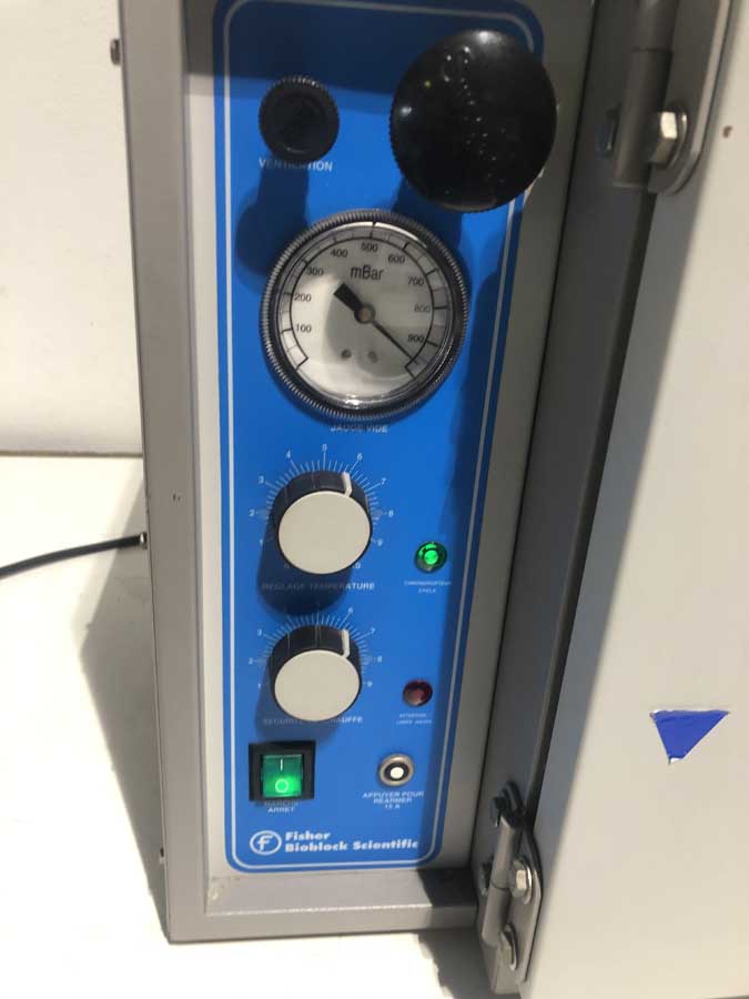 Etuve à vide d'occasion de laboratoire pharmaceutique - fisher 20l_2