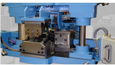 Machine spéciale  pour de nombreuses applications dans différents secteurs industriels_2