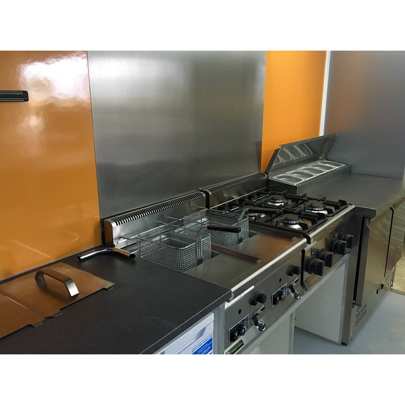 Remorque street food en panneau polyfont avec rangement compact - BASE 450_2