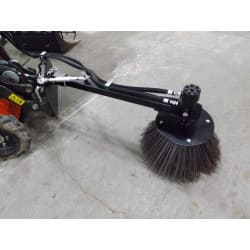 Brosse à logettes en nylon pour engins polyvalents