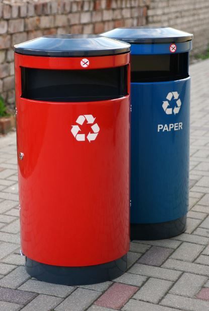 Poubelle durable et résistante pour entreprise ou collectivité