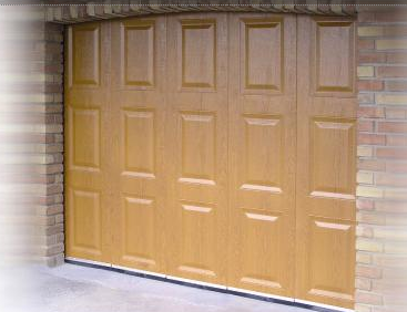 Porte de garage sectionnelle / motorisée / ouverture latérale / en panneau sandwich / avec portillon et hublot / isolation thermique / étanche à l'air_2