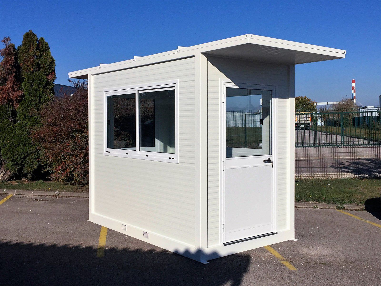 Guérite modulaire avec auvent - Poste de garde traversant_2