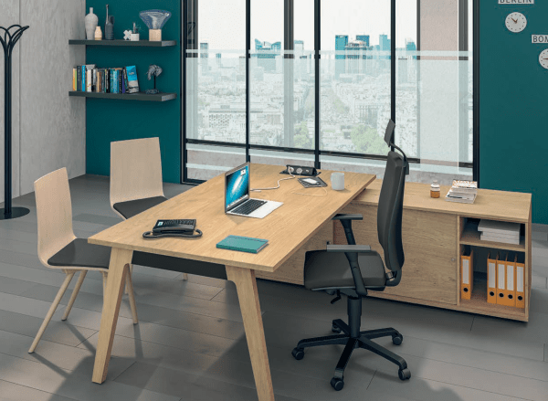 Bureau de direction design unique et chaleureux - Woody Manager - Burocéan - avec vérins de mise à niveau et piétement en bois moulé_2