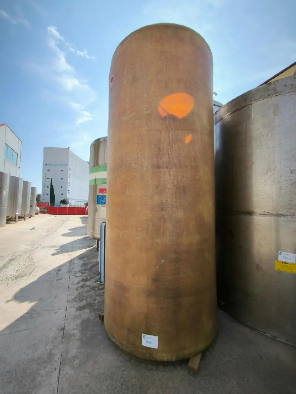 Cuve en fibre de 6 400 litres_84 - référence : c13351_2