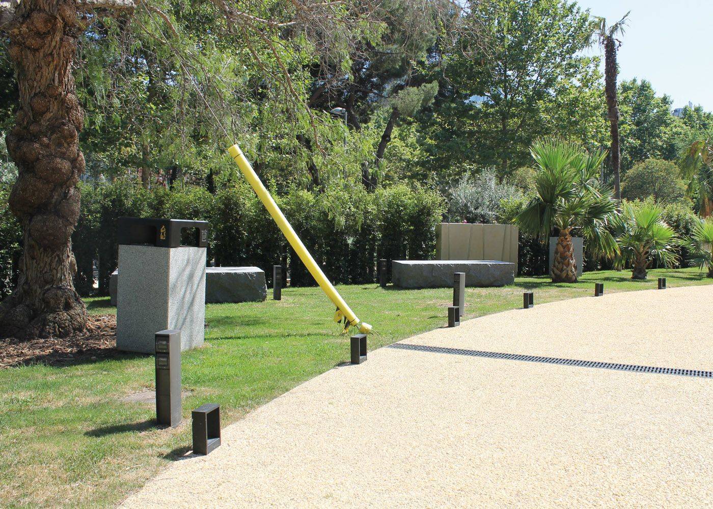 Poubelle publique Kube PA672S - béton gris granite, couvercle acier traité anticorrosion_2