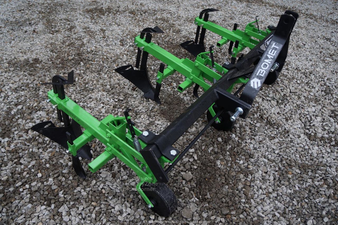 Bineuse butteuse 3 rangs multifonction pour tous travaux sur les cultures - Bomet HAU BOM 3 R_2