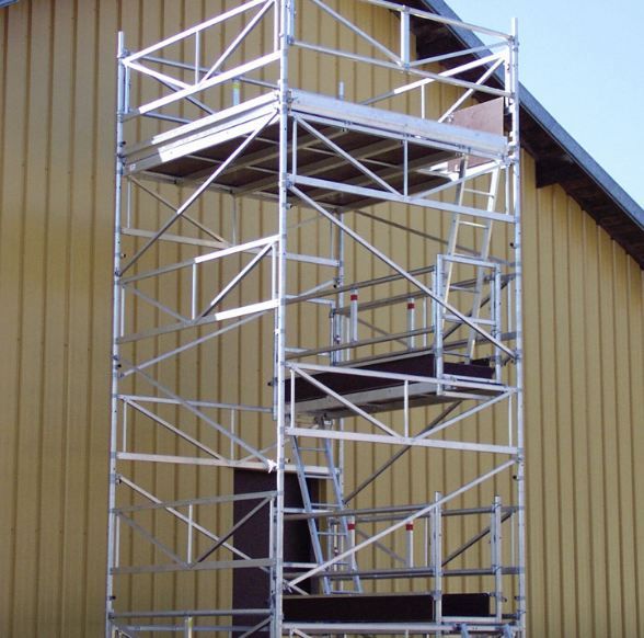 Tour roulante ULTRALU PAP avec plateau réglable et montage sans outils