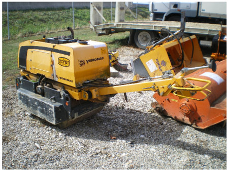 Rouleau jcb 800 kg_2