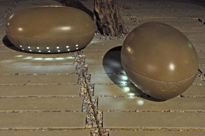 Banc en béton Olive - Banc en béton forme ellipse en hommage à l'olivier - Blanc et gris - Disponible en plusieurs coloris_2