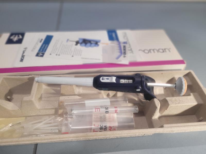 Pipette Gilson Microman E M100E 10-100 µl_2