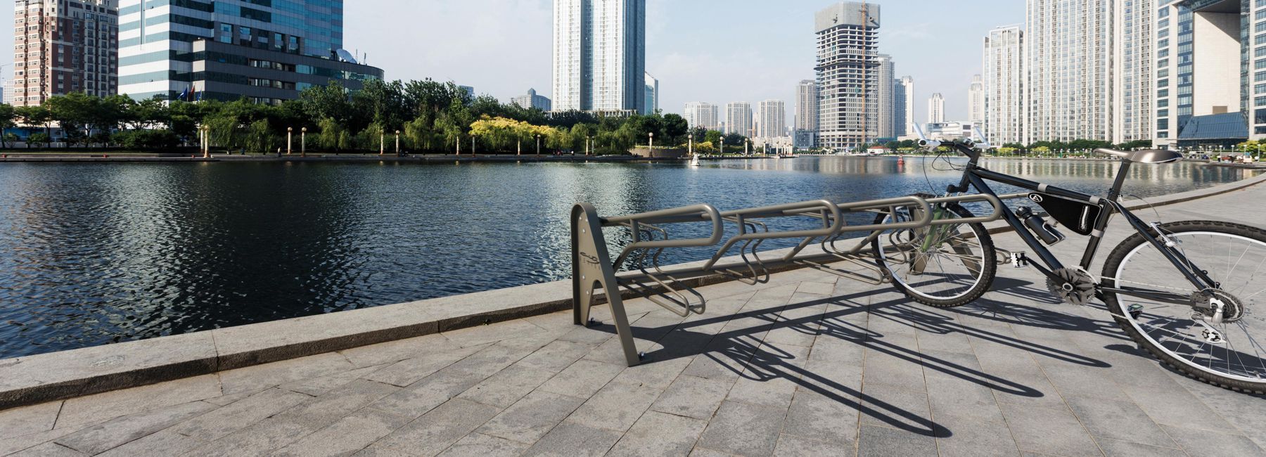 Multiplo - Parking à vélos City Design en acier - Tube profilé et cadre rond avec logo personnalisé_2