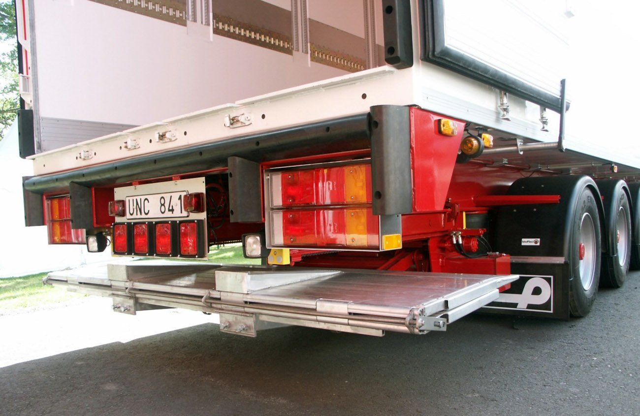 ZTS 150/200/250 - Hayon élévateur HIAB ZEPRO - Levage de 1500 à 2500 kg - Aluminium et acier, montage sous semi-remorque_2