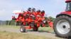 12 et 16 rotors pour un débit de chantier élevé avec les faneuses Kuhn