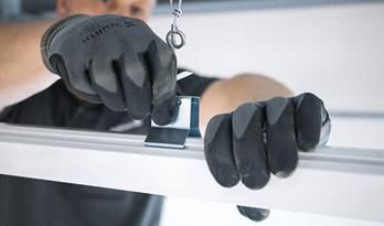 Système de bandeaux lumineux Conveo à LED - Éclairage adapté et puissant pour halls de production et bâtiments logistiques_2