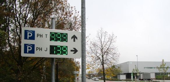 Système de guidage pour entreprises et centres logistiques - Urbiotica - Capteurs sans fil et panneaux dynamiques personnalisables_2