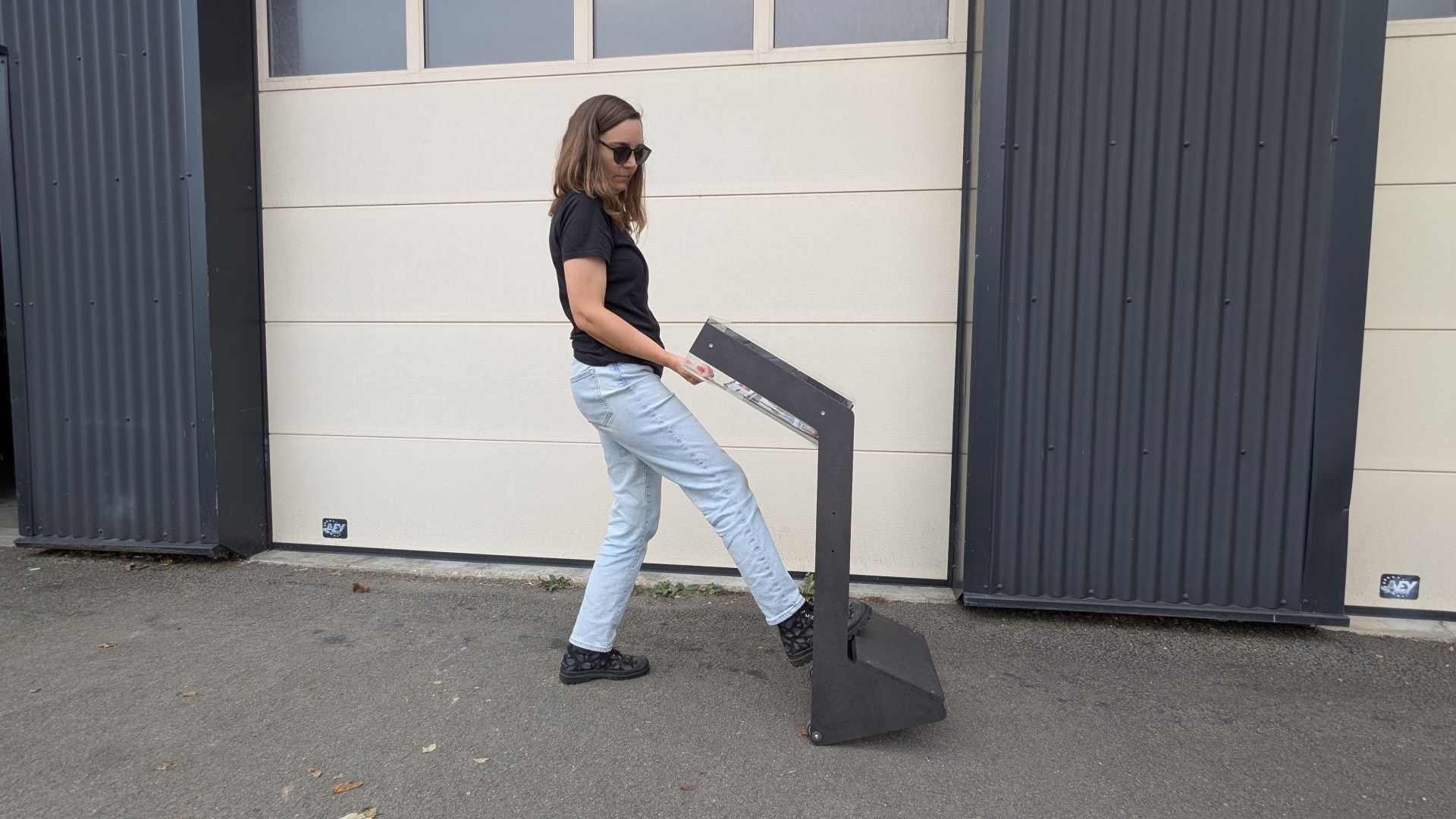 Présentoir pour revues extérieur/intérieur ACIER ou BOIS_3