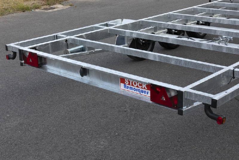 TH 6m60 x 2m44 version basse 3 x essieu 1800kg_2