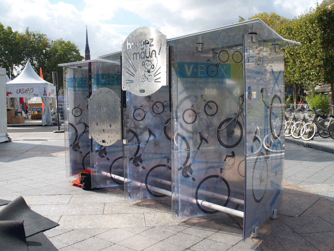 Abri vélo semi-ouvert vBox - Boxes individuels sécurisés - Économie d'espace et énergie solaire_2