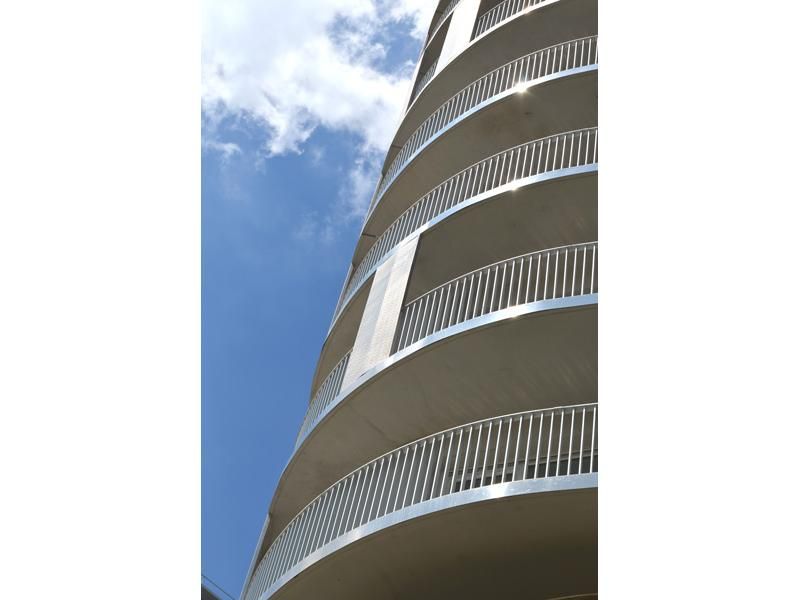 B01010101 - garde-corps - bugal sa - main courante rectangulaire de 70 x 13mm_2