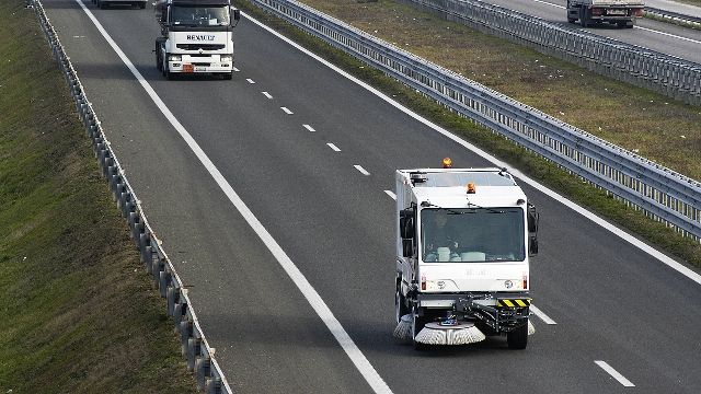 5000 veloce - balayeuse de voirie - dulevo - 5 m3_2