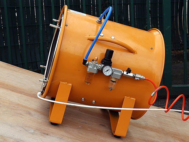 Brumisateur compact et décontaminable pour interventions sur toitures