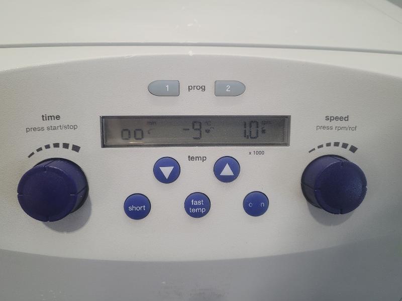 Centrifugeuse réfrigérée EPPENDORF 5702R avec rotor A-4-38_2