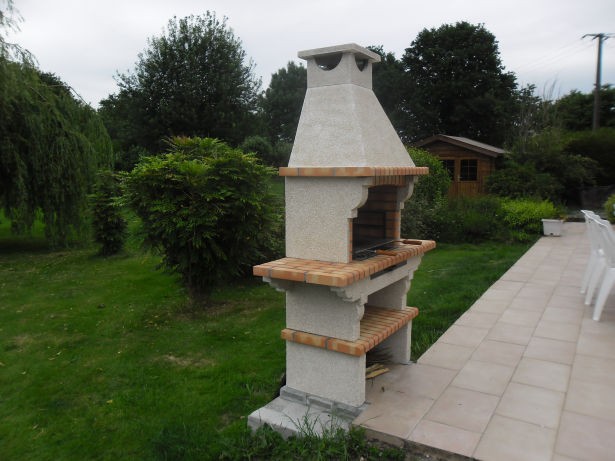 Barbecues professionnels en briques - L145xH220xP59cm - AV1010F - grilloir inox et cuisson au charbon ou bois_2