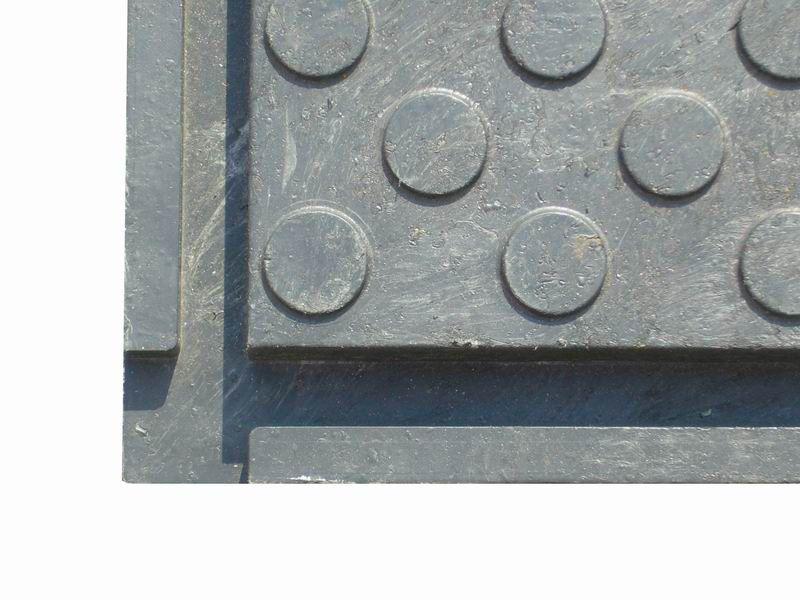 Location de plaques de protection de sols et répartition de charge en plastique pour engins, véhicules et piétons - REMOPLA_2