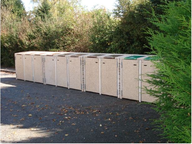 Solution esthétique et pratique pour protéger les conteneurs à déchets