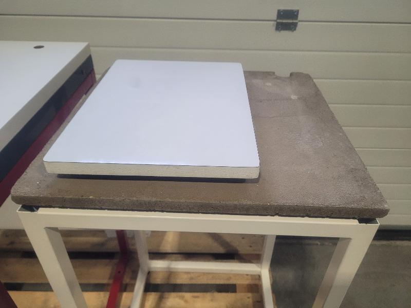 Table de pesée anti vibration pour balance 60x60cm ht 90cm KIT-LAB_2