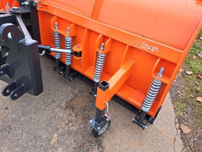 Lame à neige NC 3.0m droite MT - modèle lourd - hydraulique - En occasion_2