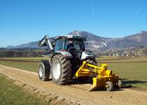 Lame niveleuse hydraulique renforcée_2