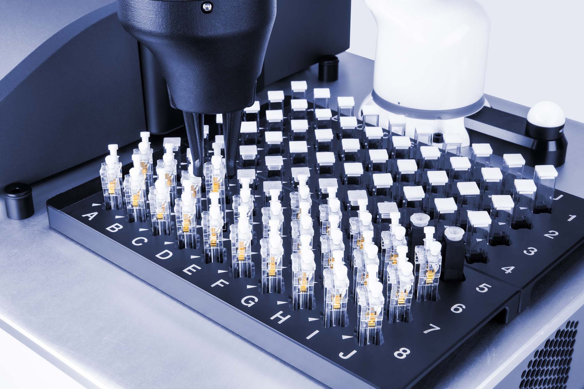 Solution d'automatisation pour l'analyse des nanoparticules : Litesizer Cuvette Sampler_2