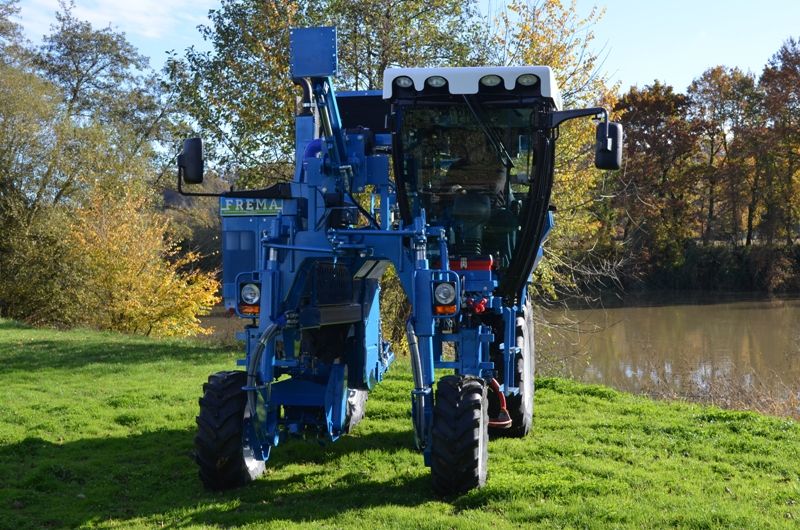 Lydia 100-140 - tracteur enjambeur - frema - à transmission hydrostatique 2 ou 4 rm_2