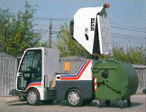 Balayeuse routière maniable avec capacité de cuve de 0,8 m³