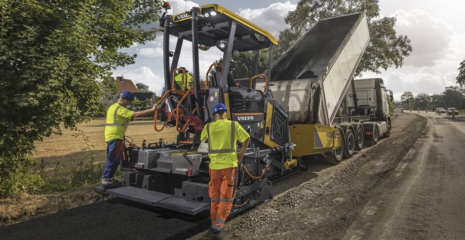 P2820D ABG FINISSEURS SUR CHENILLES ABG VOLVO 1,5 M / 55 KW_2