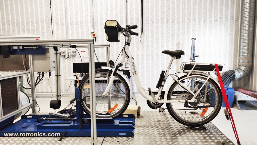 Banc d'essai à rouleaux - Tests dynamiques et mesures pour véhicules 2 roues : scooters, motos électriques, VAE_2